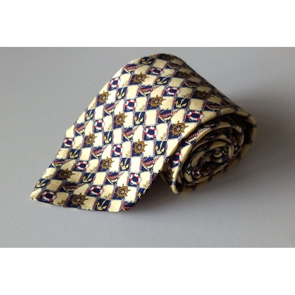 MUSEUM ARTIFACTS Men's All Silk Neck‎ Tie Handmade Pale Yellow Vintage Nautical